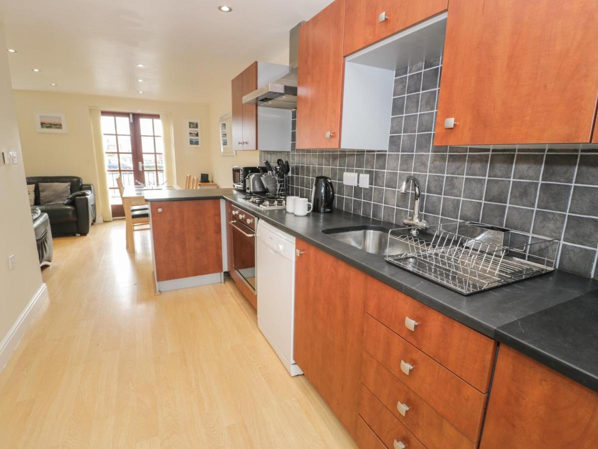Whistle Stop Apartment พอร์ทแมด็อก ภายนอก รูปภาพ